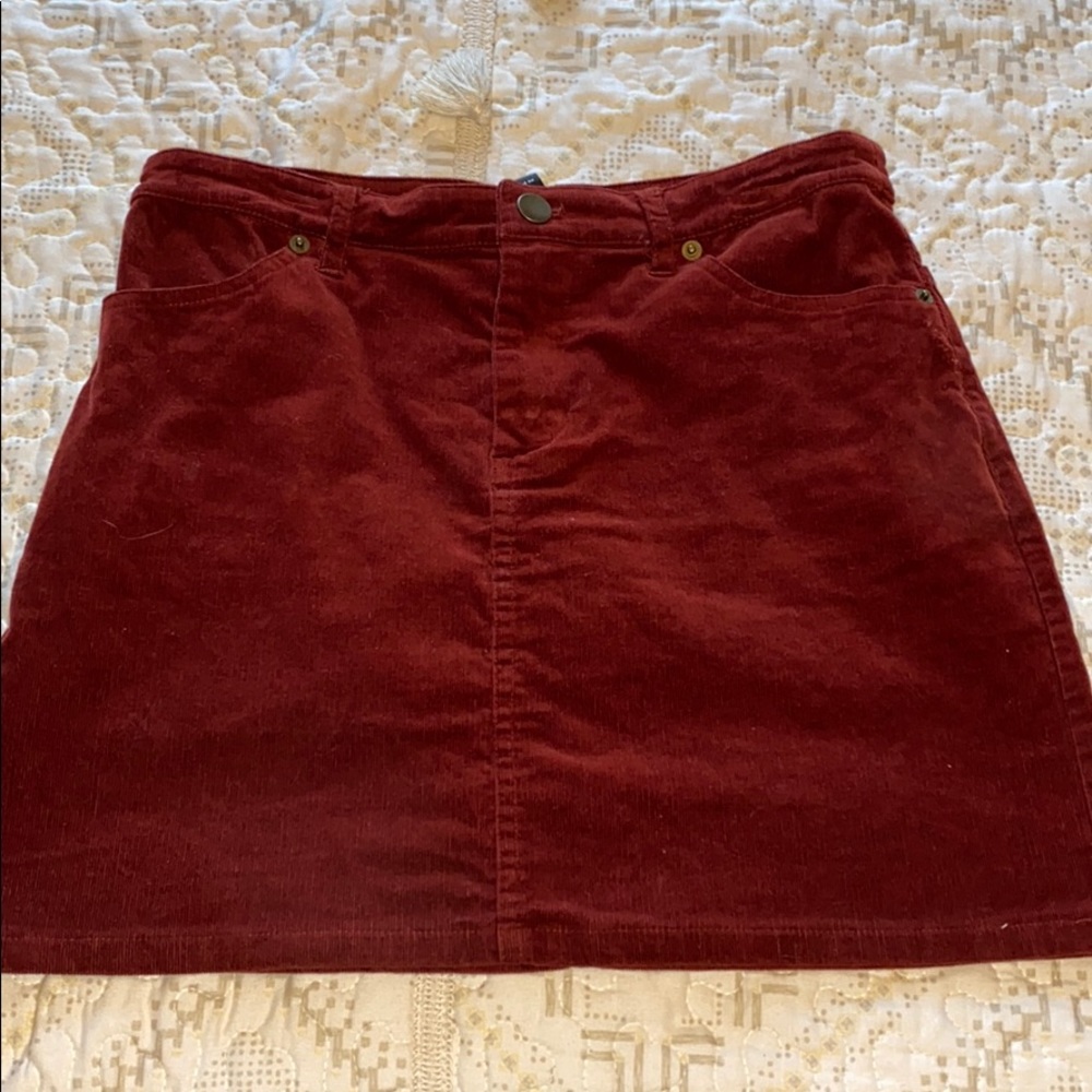 FOREVER 21 MAROON CORDUROY PENCIL SKIRT